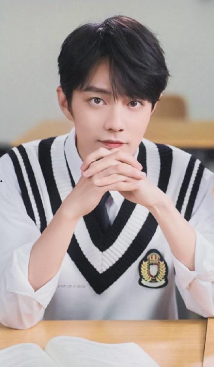 圈内爆料肖战吴千语,娱乐圈新恋情引发热议